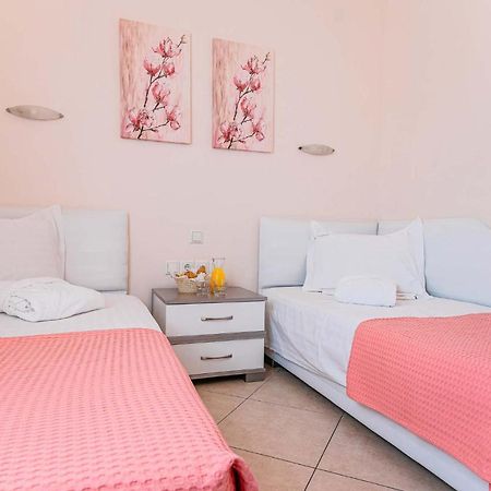 Marinis Boutique Rooms Nea Iraklitsa Exterior photo