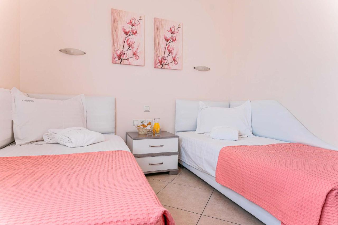Marinis Boutique Rooms Nea Iraklitsa Exterior photo