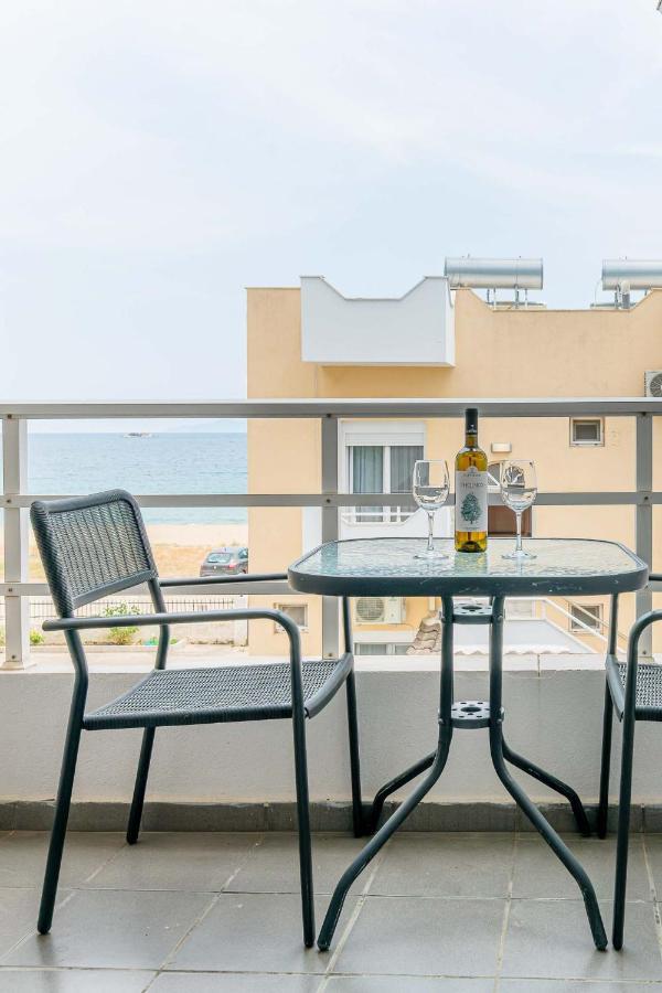 Marinis Boutique Rooms Nea Iraklitsa Exterior photo