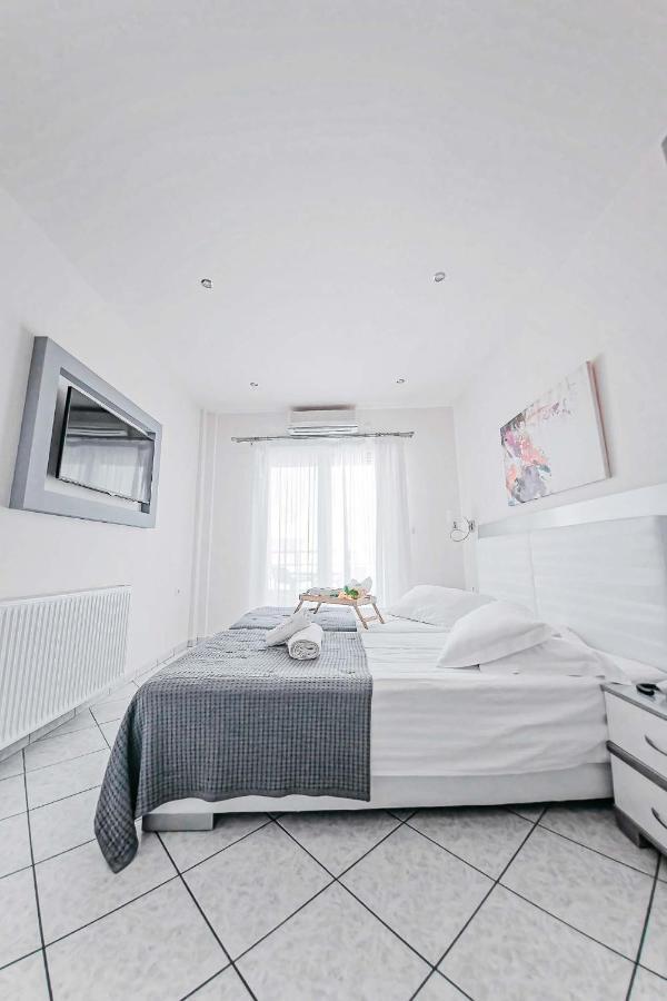 Marinis Boutique Rooms Nea Iraklitsa Exterior photo