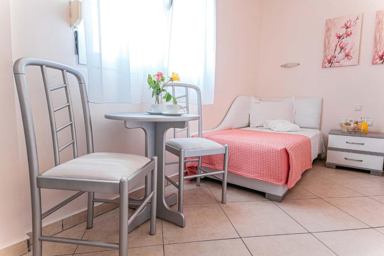 Marinis Boutique Rooms Nea Iraklitsa Exterior photo