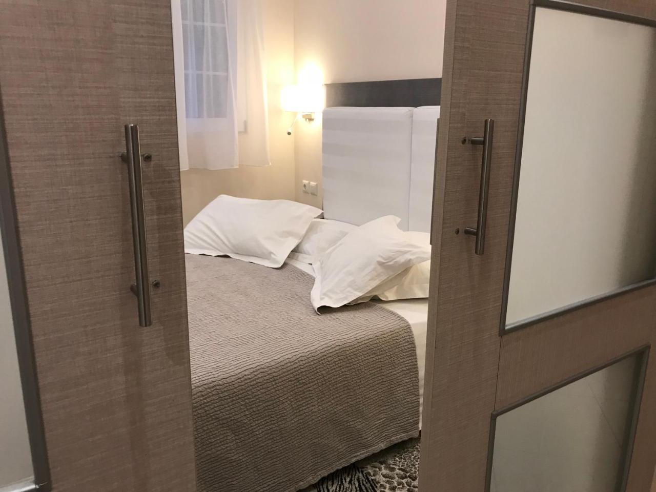 Marinis Boutique Rooms Nea Iraklitsa Exterior photo