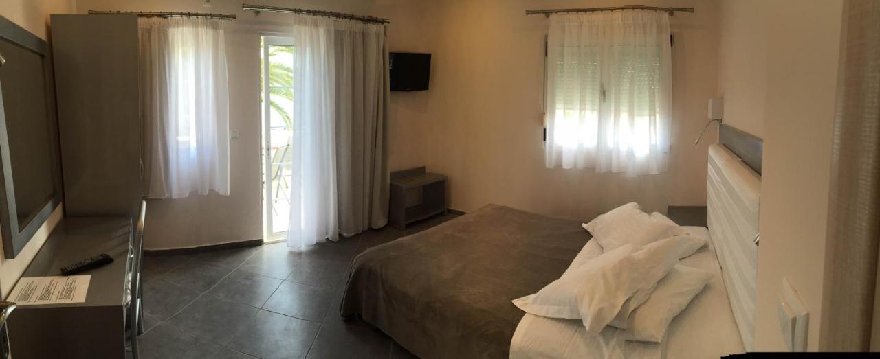 Marinis Boutique Rooms Nea Iraklitsa Exterior photo