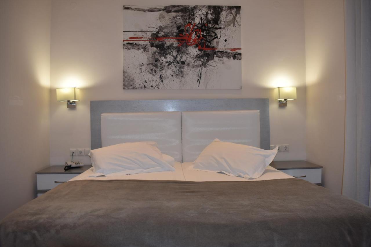 Marinis Boutique Rooms Nea Iraklitsa Exterior photo
